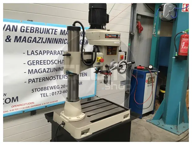 Rong Fu RF 35 Radiaalboormachine (overjarig model)