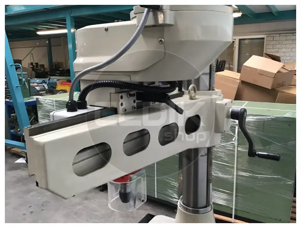 Rong Fu RF 35 Radiaalboormachine (overjarig model)