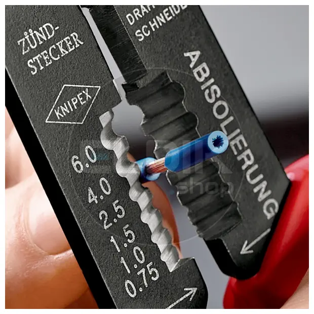 Knipex 97 22 240 Multifunctionele Krimptang voor Kabelschoenen 0,5–6,0 mm²