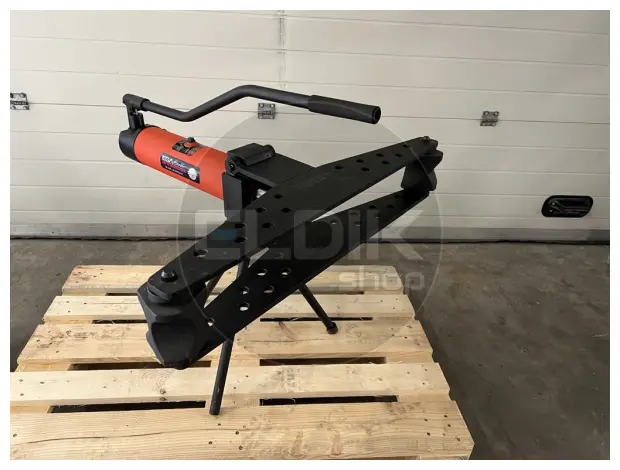 Ega 60016 Buigmachine hydraulisch tot 3"