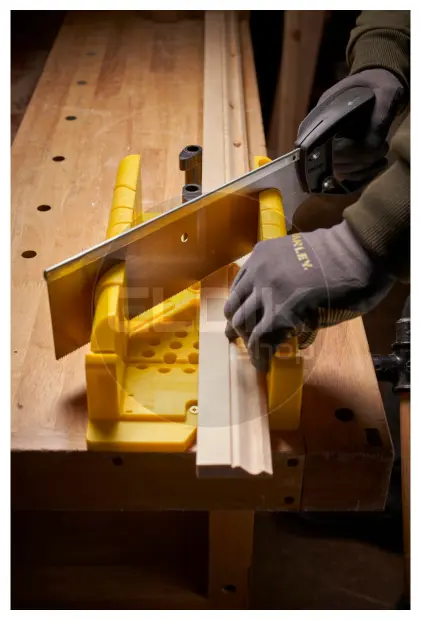 Stanley 1-20-600 Verstekbak Kunststof  met Kapzaag L300mm/B130mm/H80mm