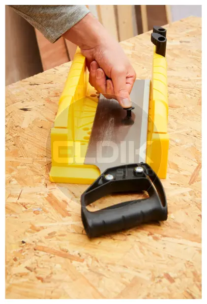 Stanley 1-20-600 Verstekbak Kunststof  met Kapzaag L300mm/B130mm/H80mm