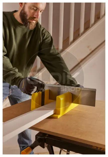 Stanley 1-20-600 Verstekbak Kunststof  met Kapzaag L300mm/B130mm/H80mm