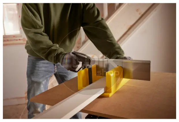 Stanley 1-20-600 Verstekbak Kunststof  met Kapzaag L300mm/B130mm/H80mm
