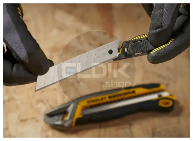 Stanley 3-11-301 Afbreekmesjes 18 mm | 50 Delige Set