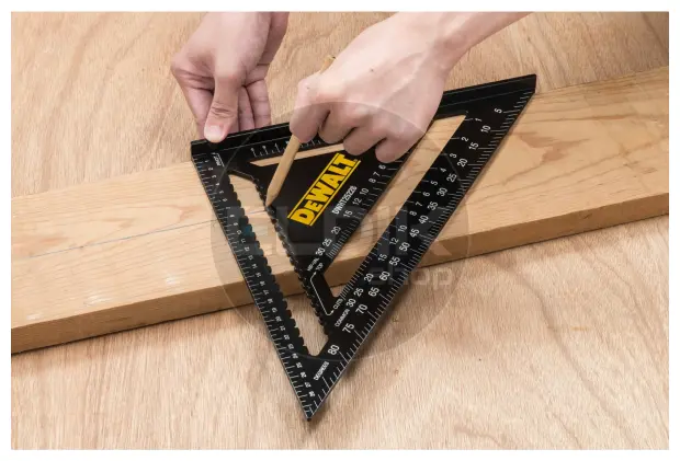 DeWalt DWHT25228-0 Multi bouwdriehoek 30cm
