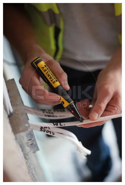 Stanley FMHT82567-0 FATMAX Metaal- en Voltdetector no contact