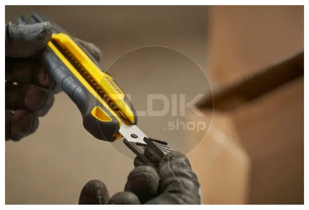 Stanley STHT10501-1 Afbreekmes Quick Snap 18 mm
