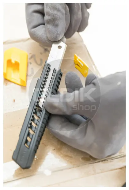 Stanley 0-10-151/12 Afbreekmes SM 18 mm | 12 Delige Set