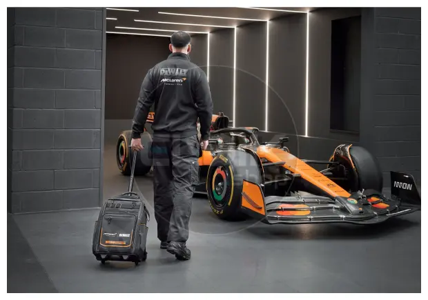 DeWalt DWST60101-9 McLaren Gereedschapsrugzak met Wielen