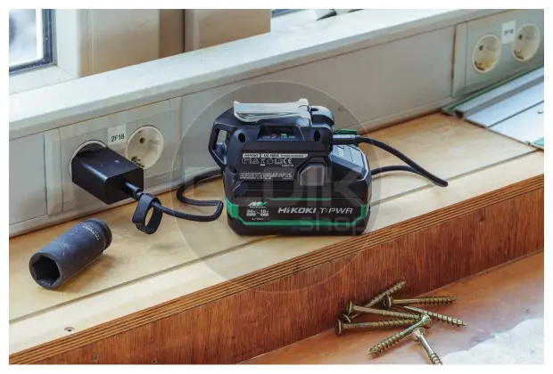Hikoki UC18DAW4Z Power Charger voor 18V en MULTI VOLT accu's